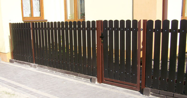 Ile kosztuje ogrodzenie posesji i na czym można zaoszczędzić?